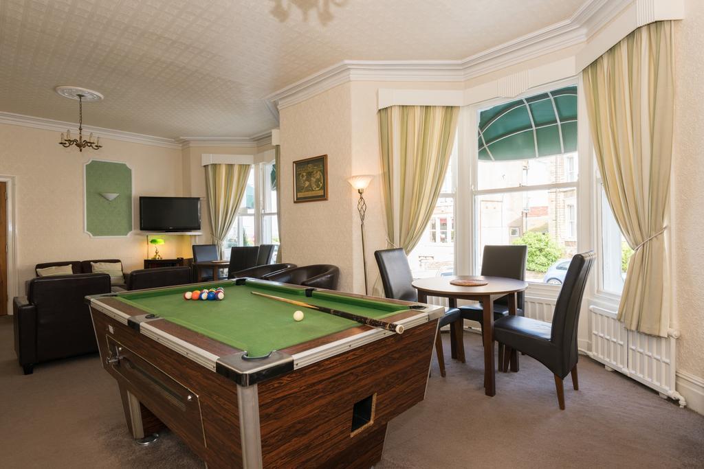 Hotel The Sea Crest à Morecambe Extérieur photo